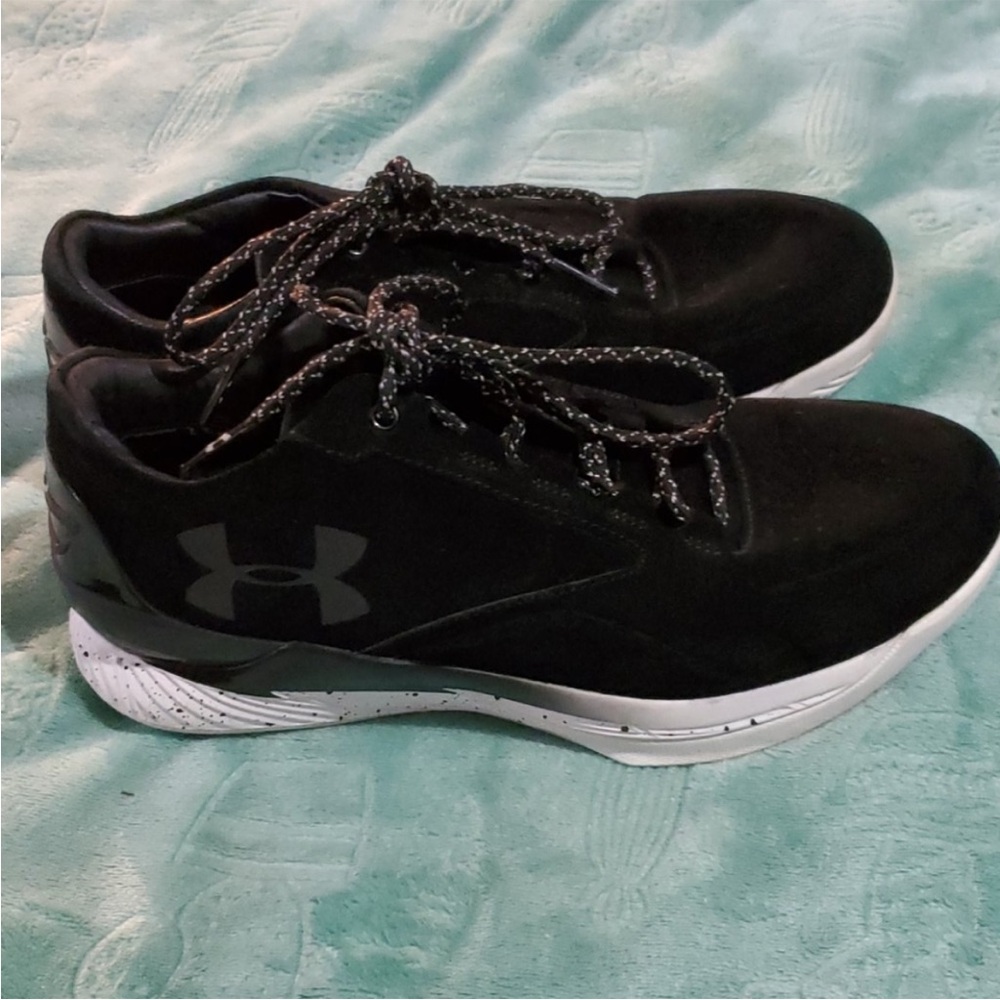 Under Armour Curry Low Lux